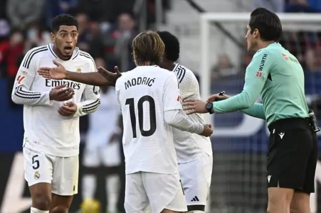 同样曝英文粗口，青木翻过的案，贝林为何翻不了？