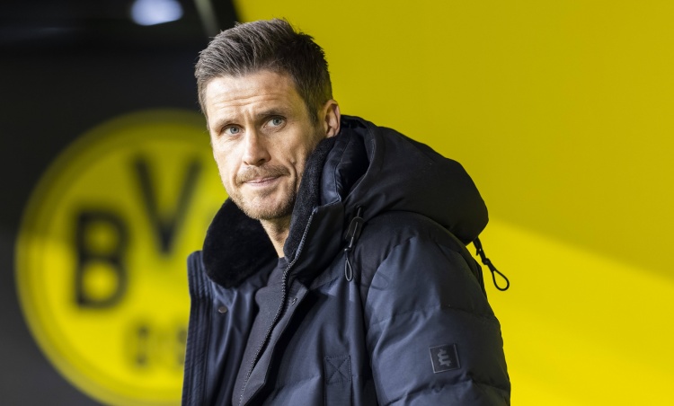 德天空:多特谈判总监专注交易协商,职权范围与凯尔及里肯无重叠