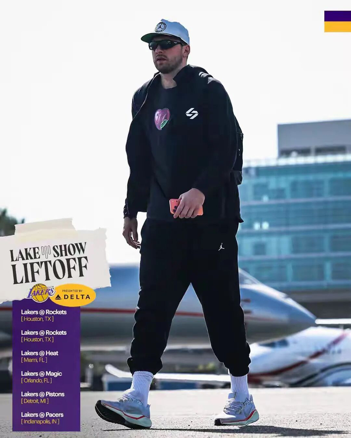 华体会hth-湖人社媒分享球员奔赴休斯顿的登机照片组图，东契奇出镜|火箭|洛杉矶湖人队|休斯敦火箭队|卢卡-东契奇|nba_新浪体育_新浪新闻